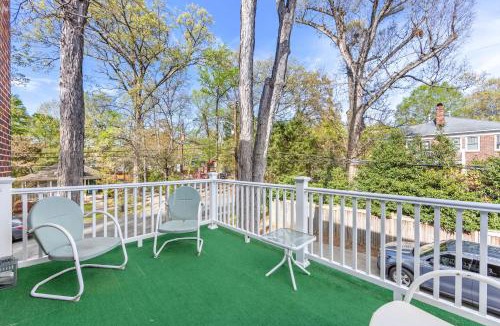 Dilworth House | Bright and Restful 2BR near Uptown with Balcony