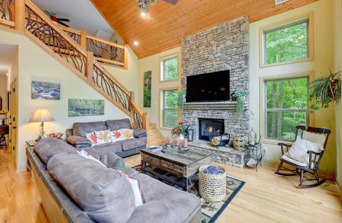 Bryson City House | Bright Bryson City Cabin with Fire Pit and Hot Tubs!