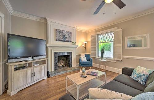 Greensboro House | Bright Greensboro Escape about 1 Mi to Downtown