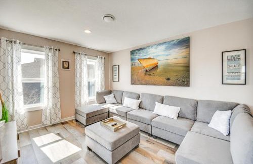 Sea Scape House | Bright Kitty Hawk Home with Hot Tub, Walk to Beach!