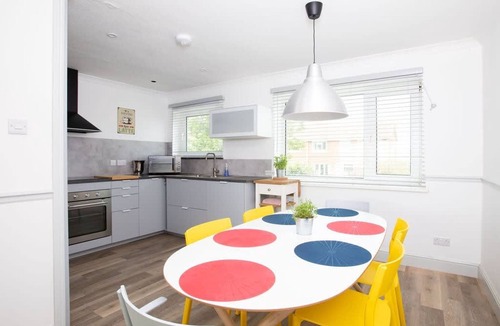 Selsey House | Bright Modern Selsey Seafront Home