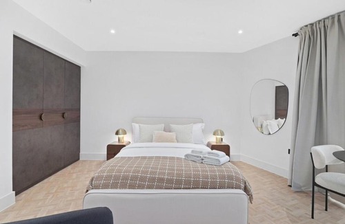 Northcote Apartment | Bright & Modern Studio by Clapham Junction