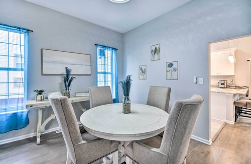 Norfolk House | Bright Norfolk Home w/Deck < 3 Mi to Town!
