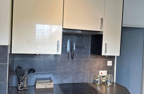 Welling Apartment | Bright Open-Plan Apartment in Welling, South East London