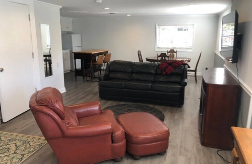 Hickory Apartment | Bright open studio apartment with king bed and queen sofabed. Walk to local shops and restaurants.