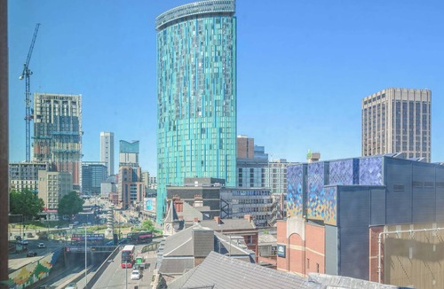 Birmingham City Centre Apartment | Bright & Spacious Central Birmingham 1 Bed Flat