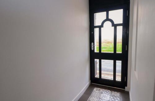 Parkgate House | Broad Beams
