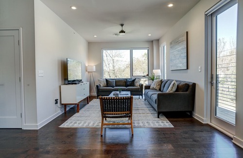 Historic Montford Apartment | Broadway Loft 220: Downtown Asheville's newest gem, upscale luxury!