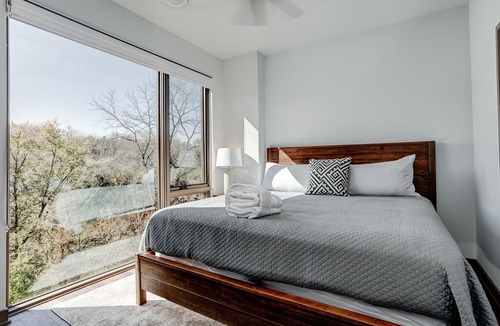 Historic Montford Apartment | Broadway Loft 320: Downtown Asheville's newest gem, upscale luxury!