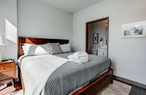 Historic Montford Apartment | Broadway Loft 320: Downtown Asheville's newest gem, upscale luxury!