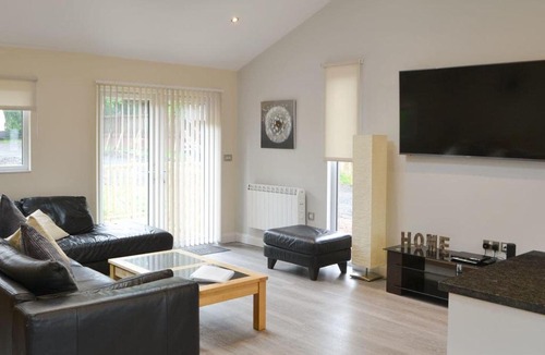 Otterburn House | Broken-Sky Lodge