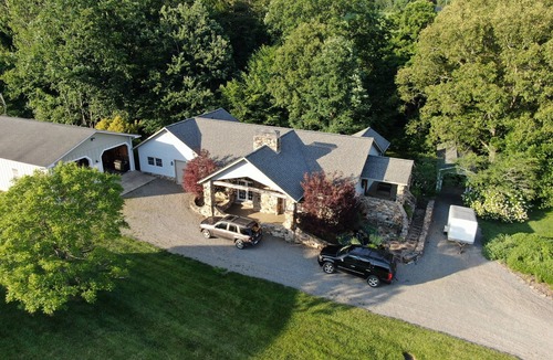 Weaverville House | BROOKSIDE COUNTRY RETREAT AND HORSE FARM