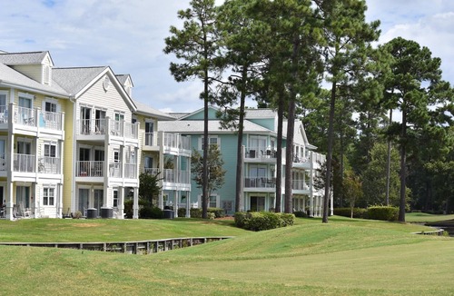Calabash Apartment | Brunswick Plantation Resort and Golf Villas in the Heart of NC Seafood Country(2402L)