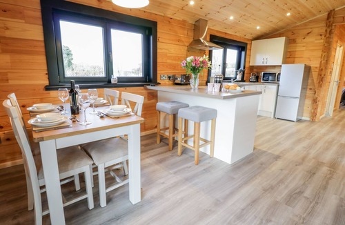 Machynlleth Cabin | Bryn Eiddon Log Cabin