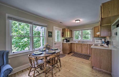 Bryson City Cottage | Bryson City Retreat: Fire Pit + Mountain Views!