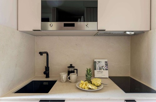 Tower Hill Hotel | Buckle Street Studios by Locke, Aldgate