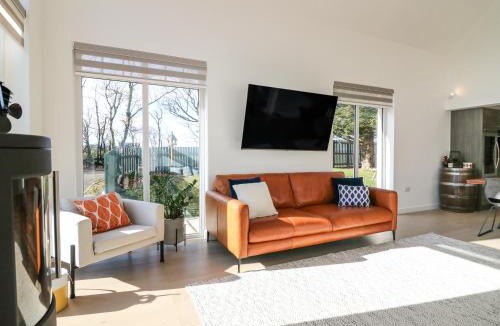 Banff House | Bullpens