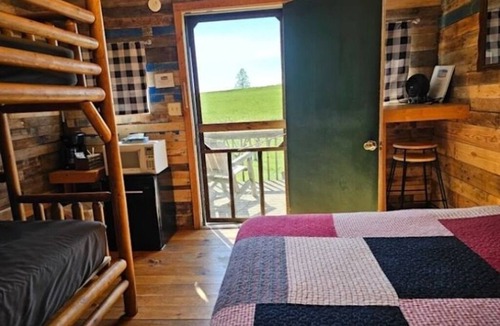 Fancy Gap RV Rental | Bunk Bed, Queen Bed Camping Cabin with nearby Bath House