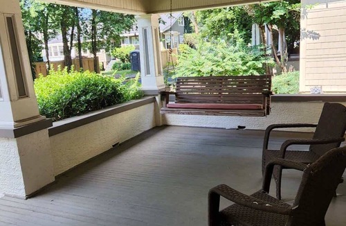 Tuscaloosa House | Burch Bungalow - Walk to U of A or Downtown