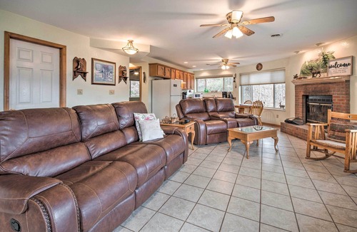 Burnsville Apartment | Burnsville Apt w/Deck in Pisgah National Forest