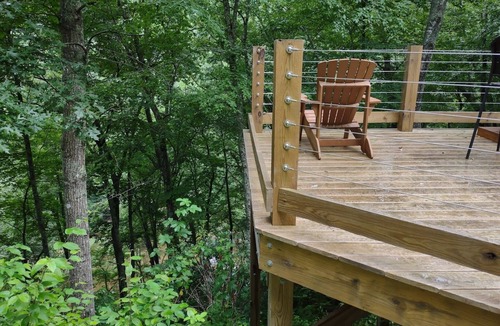 Burnsville House | Burnsville, NC - Awesome 40 Acre Retreat on the South Toe River