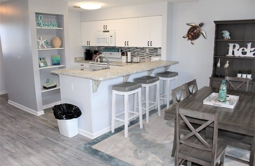 Manteo Condo | BV225 - Remarkably Redone Canal-Front Condo