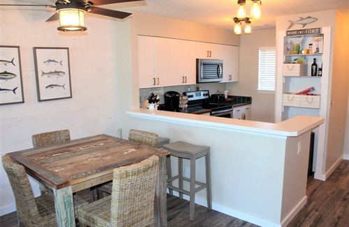 Manteo Condo | BV413 - Remodeled Canal Front Pirate's Cove Paradise