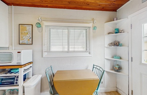 Atlantic Beach Cottage | By the Sea: Dog-friendly, close to the beach and local attractions