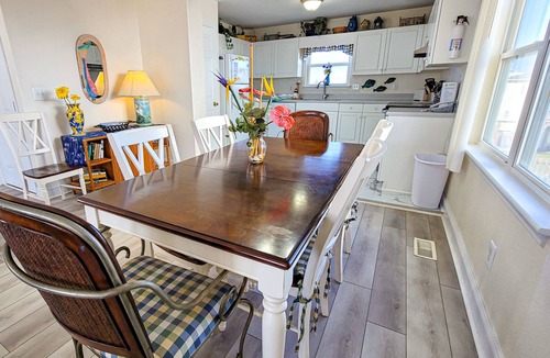 Surf City House | By The Sea: Your Island Sanctuary Awaits