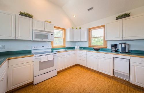 Whalehead Beach House | C0529 Rookery: Oceanside with Pool/Hot Tub, Linens Provided, Pets Welcome!