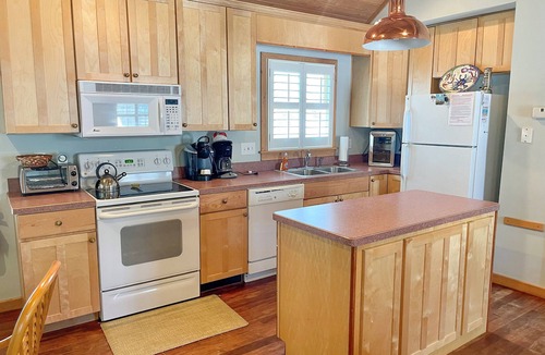 Ocracoke Condo | Cabana II: Perfect getaway for two that offers a shared pool