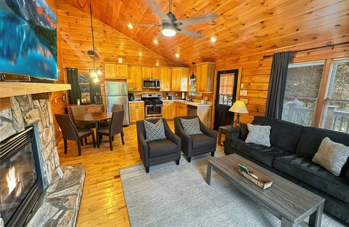 Bryson City Cabin | Cabin ∙ 1 bedroom ∙ 2 guests
