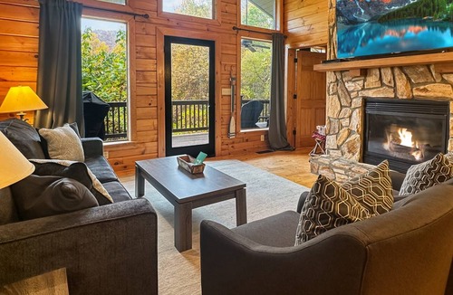 Bryson City Cabin | Cabin ∙ 1 bedroom ∙ 2 guests