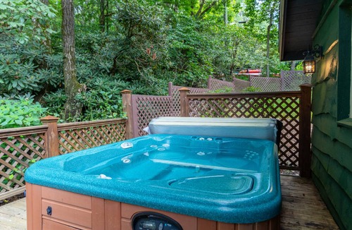Blowing Rock Cabin | Cabin ∙ 2 bedrooms ∙ 4 guests