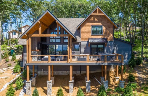 Banner Elk Cabin | Cabin ∙ 3 bedrooms ∙ 8 guests