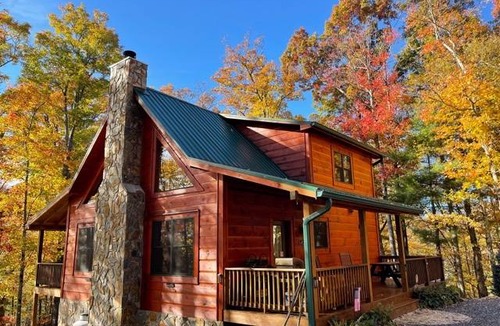 West Jefferson Cabin | Cabin ∙ 3 bedrooms ∙ 6 guests