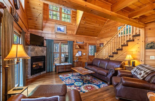 Hidden Lake Cabin | Cabin ∙ 4 bedrooms ∙ 8 guests