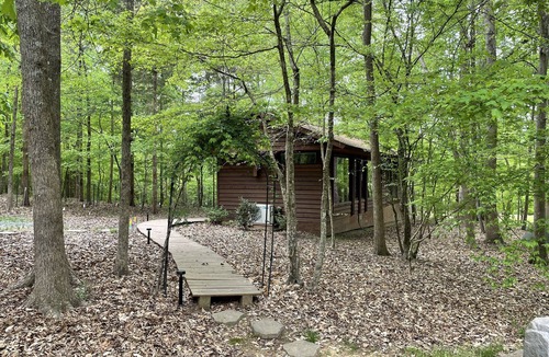 Waxhaw Cabin | Cabin amongst the trees
