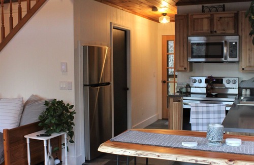 Wilkes County Cabin | Cabin in the Blue Ridge Mountains, nestled in the tree tops overlooking a creek
