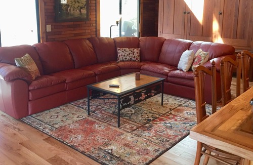 Burnsville Cabin | Cabin on South Toe River and pet friendly!