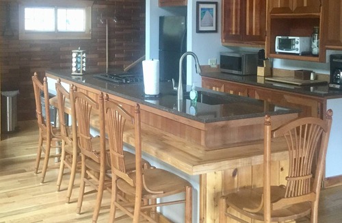 Burnsville Cabin | Cabin on South Toe River and pet friendly!