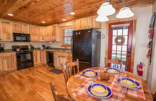Vilas Cabin | Cabin with Blue Ridge Mountain Views