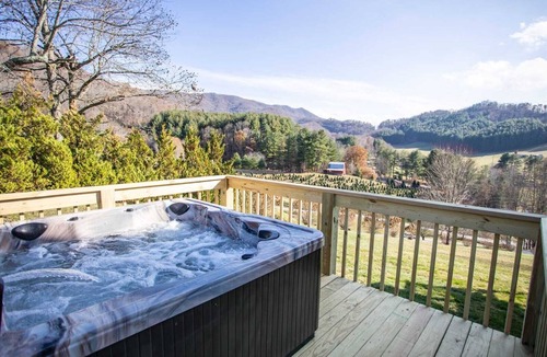 Vilas Cabin | Cabin with Blue Ridge Mountain Views