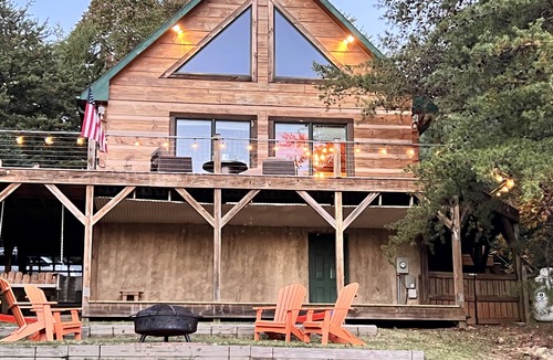 Traphill Cabin | Cabin with Hot Tub on Golf Course Close to Stone Mountain State Park