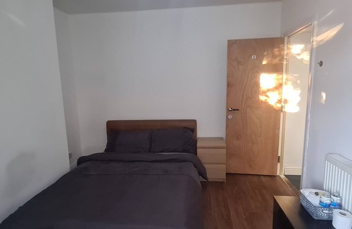 Newcastle-upon-Tyne House | Cade's BnB. Newcastle Upon Tyne.