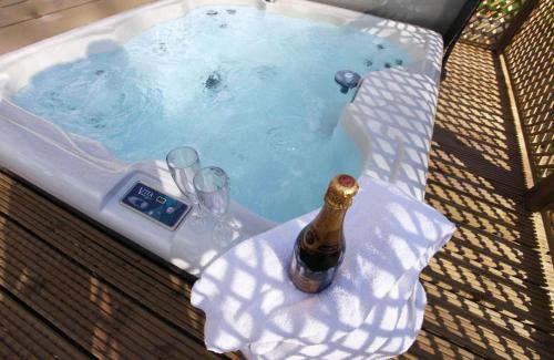 Pattiswick House | Campion Lodge