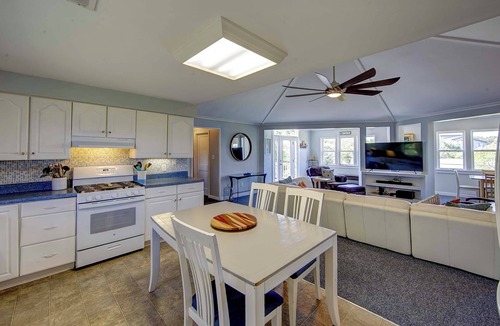 Sunset Village House | Canal Front 3 Bedroom Home/Newly Renovated