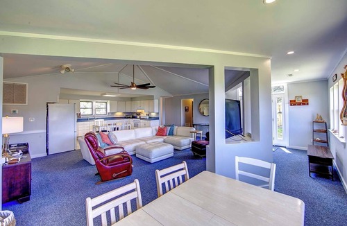 Sunset Village House | Canal Front 3 Bedroom Home/Newly Renovated