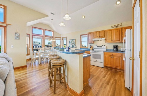 Brigands' Bay House | Canalfront Home with Private Pool, Hot Tub, Private Boat Dock, Game Room