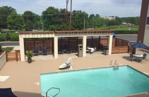 Arrowood Hotel | Candlewood Suites - Charlotte - Arrowood by IHG